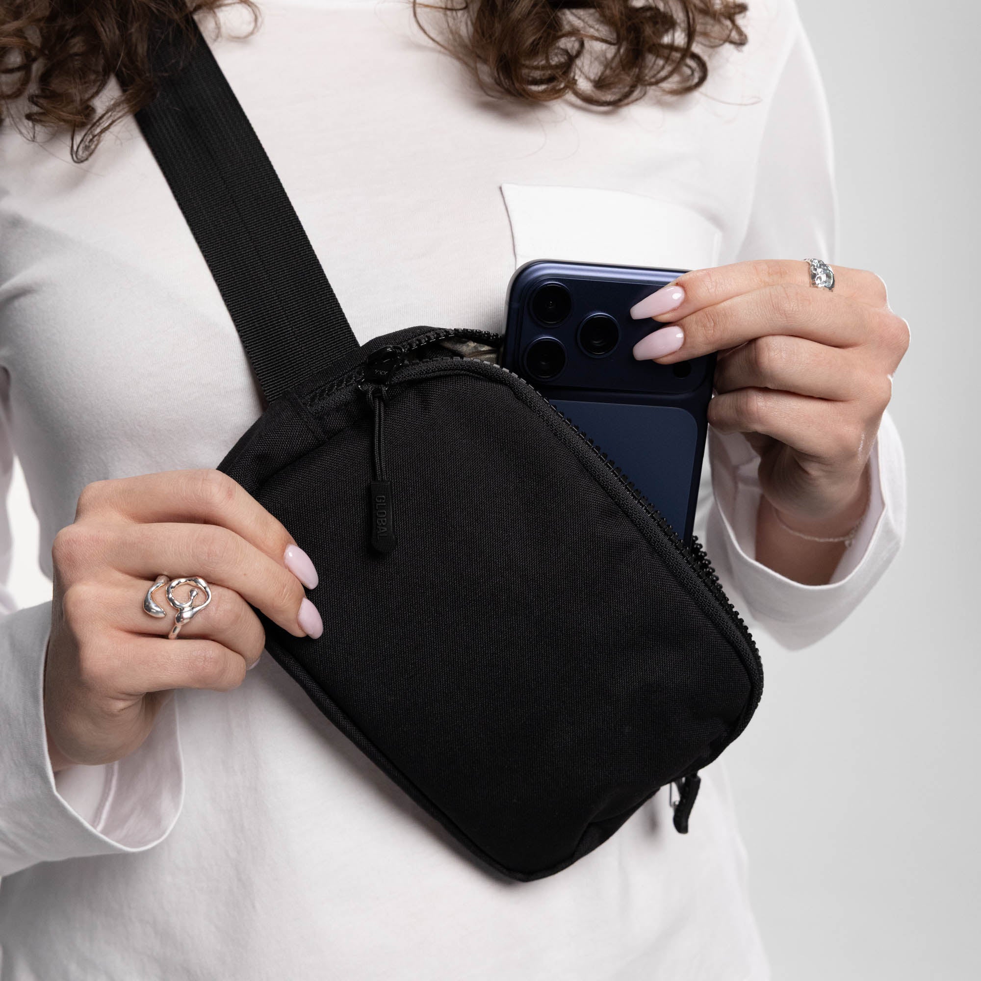 Crossbody Bag 2.0 - Image 5
