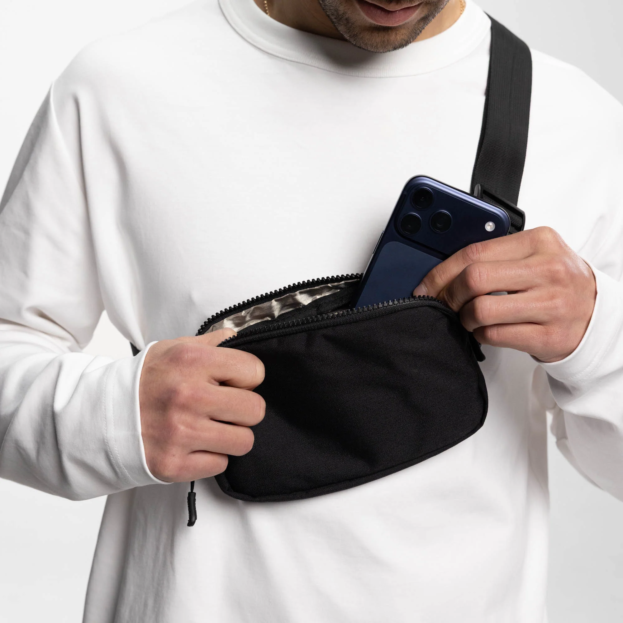 Crossbody Bag 2.0 - Image 6