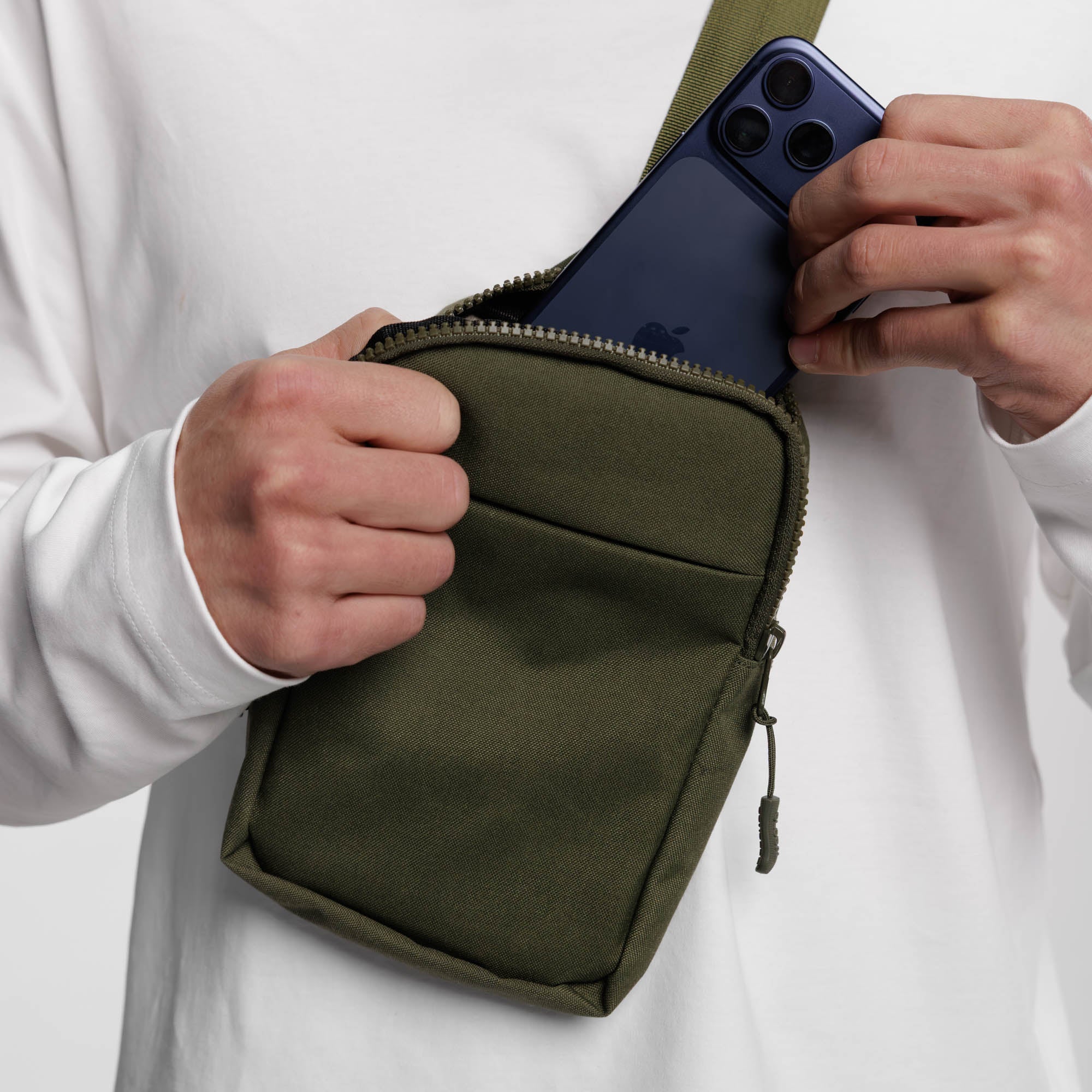 Travel Sling Bag 2.0 - Image 43