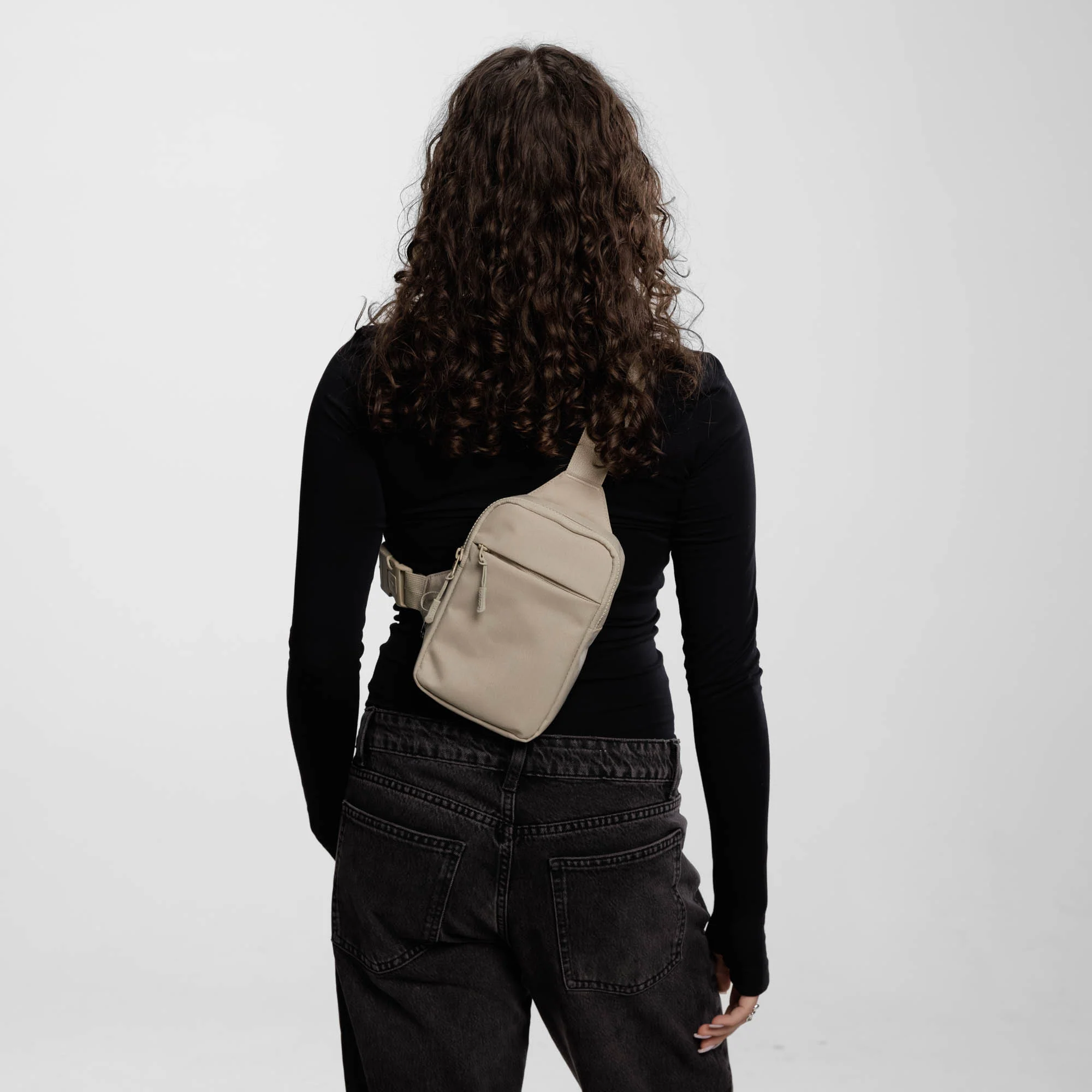 Travel Sling Bag 2.0 - Image 84