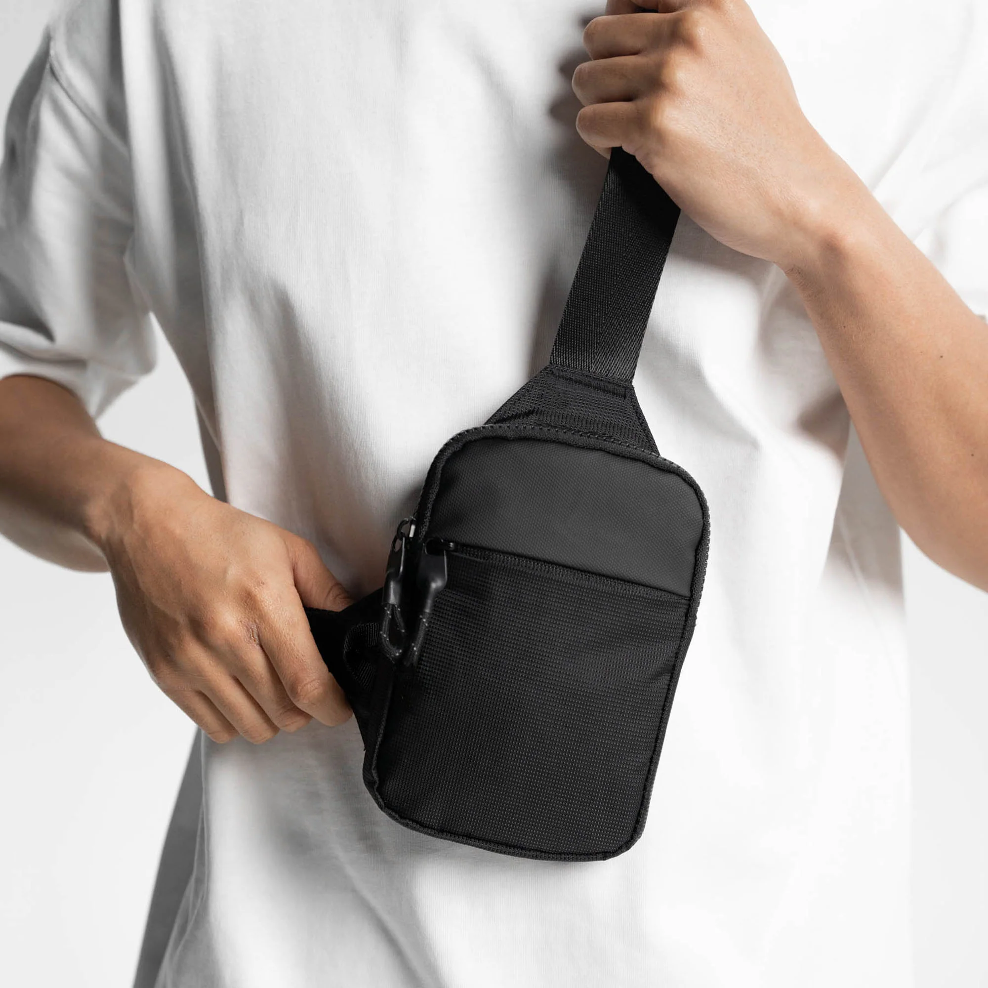 Travel Sling Bag - Image 9